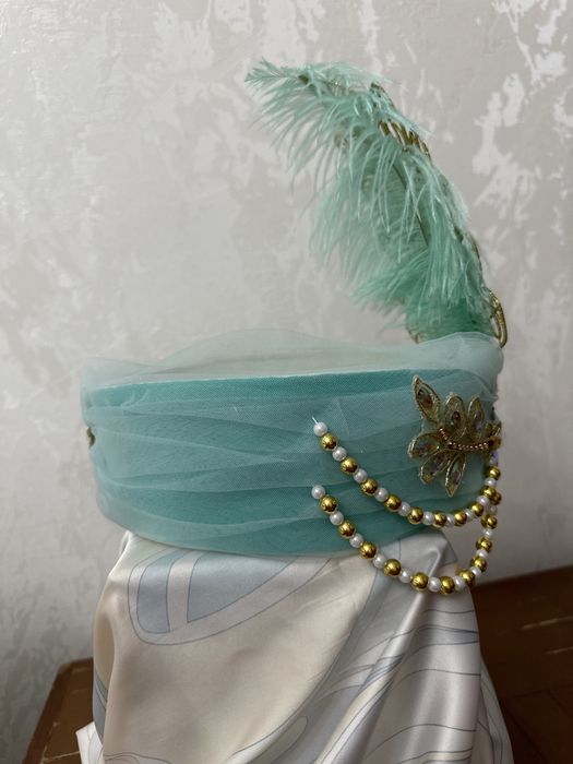 Продам  женский головной убор