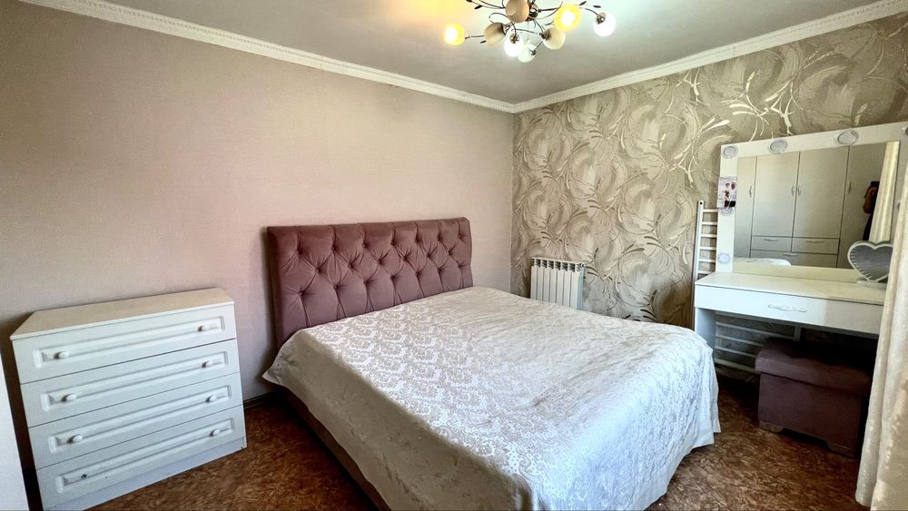 Продам двуспальную кровать, 180^220