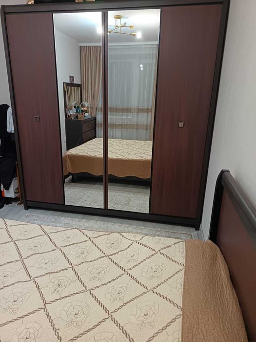 Продам спальный гарнитур