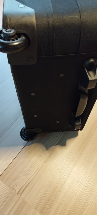 Нов куфар с колелца