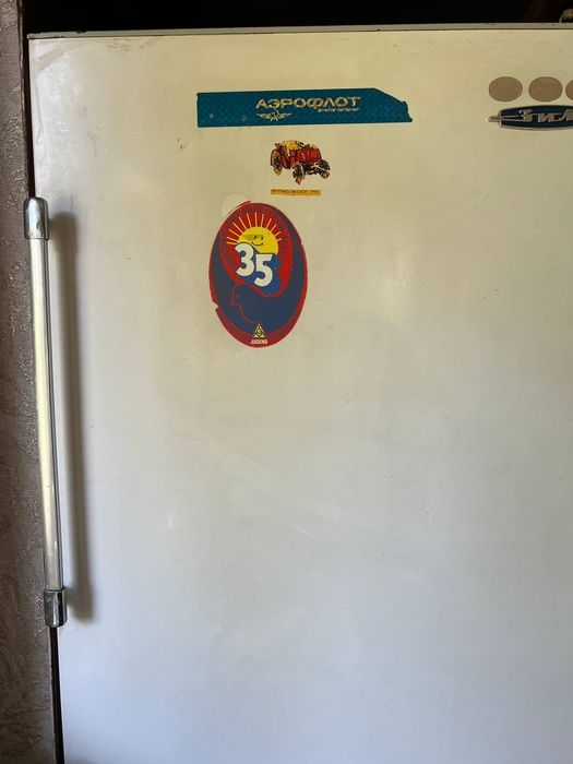 Холодильник ЗИЛ в отличном состоянии