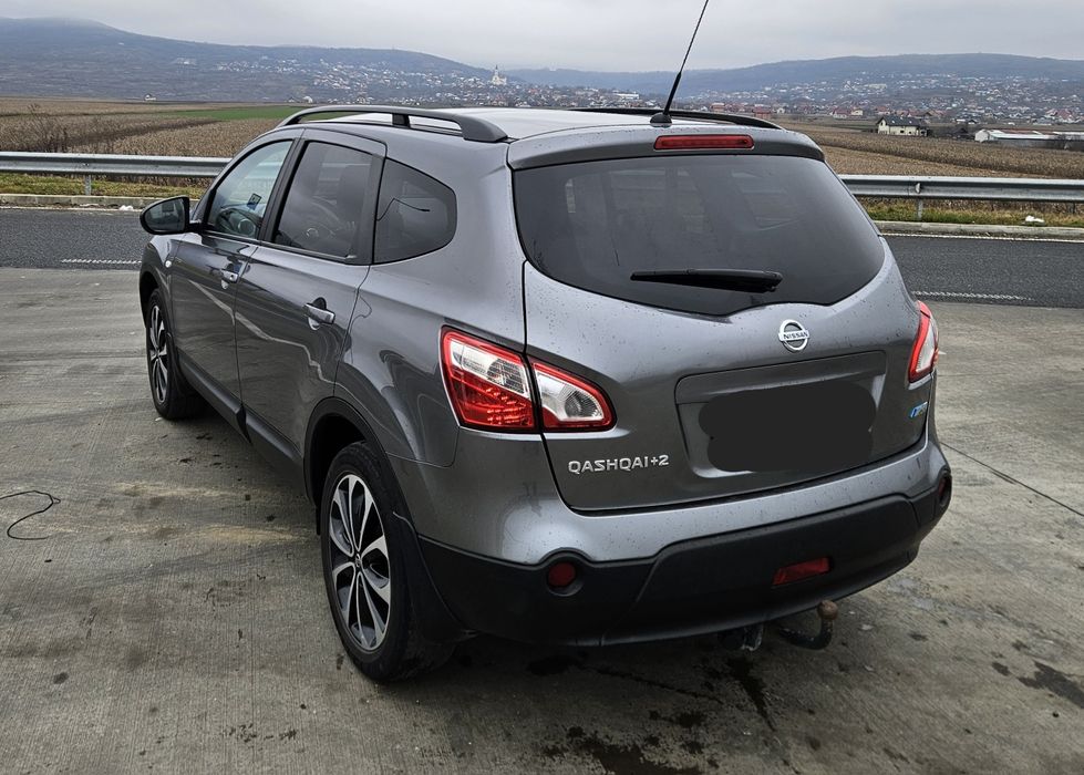 Nissan Qashqai +2