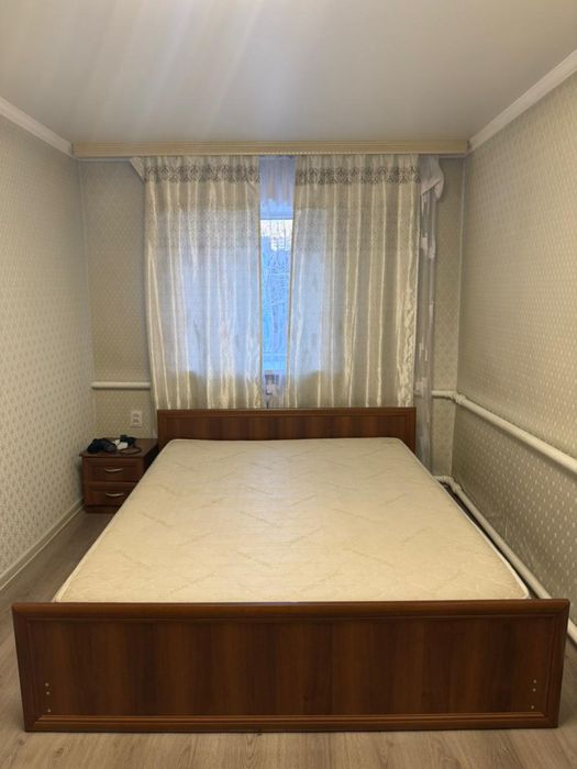 Двухспальная кровать