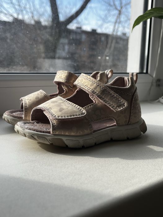 Сандали для девочки