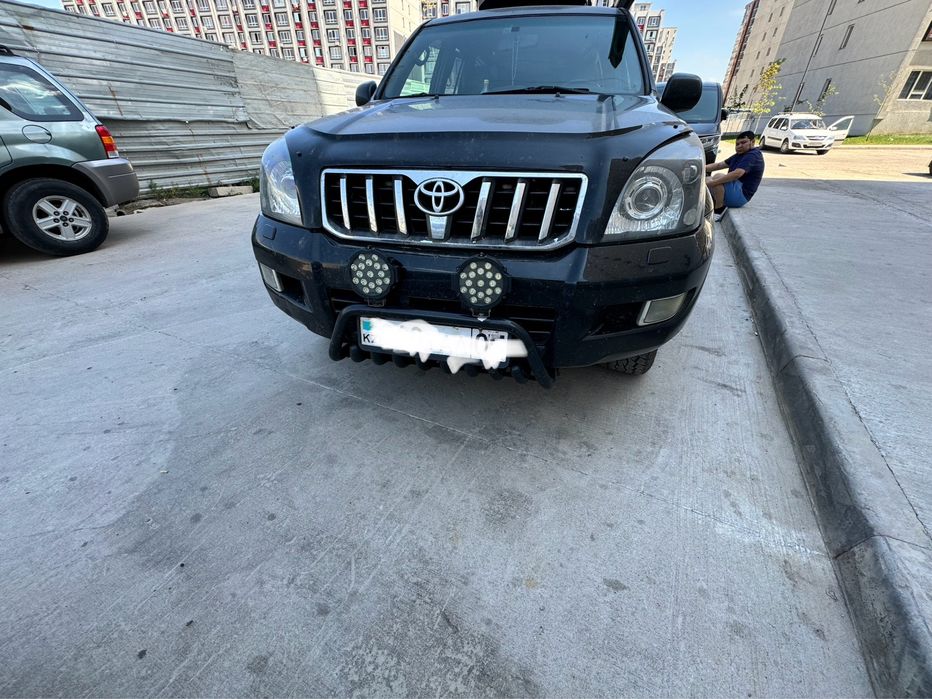 Продам кенгурятник и лэд.