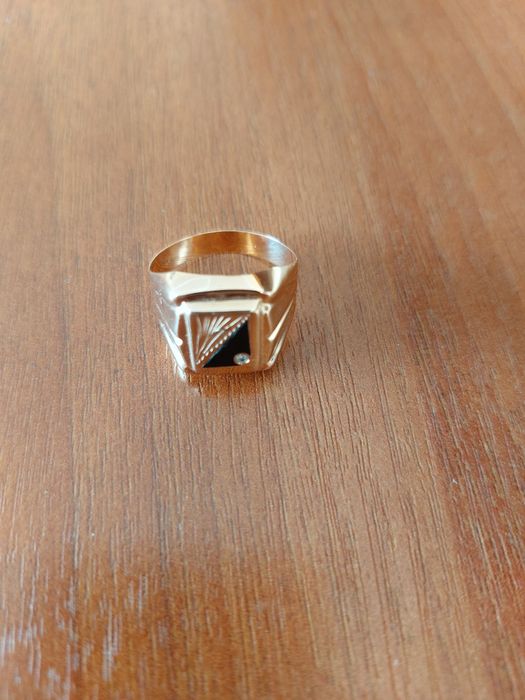 Продам мужскую печатку