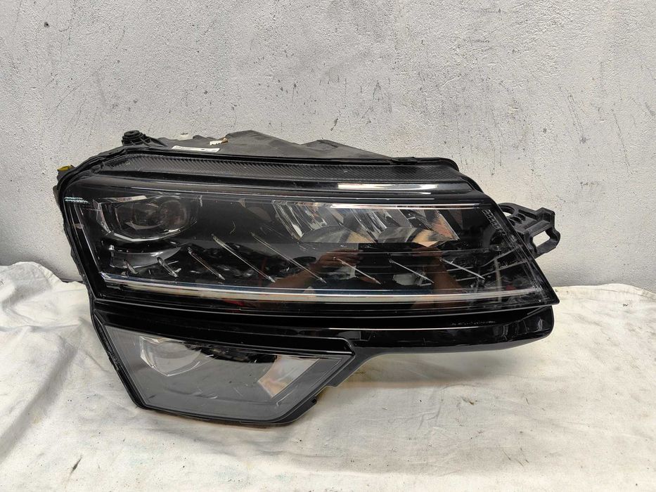 Оригинален фар Шкода Карок  Skoda Karoq Full Led