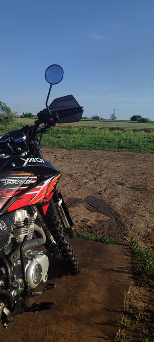 Продаю мотоцыкл яки