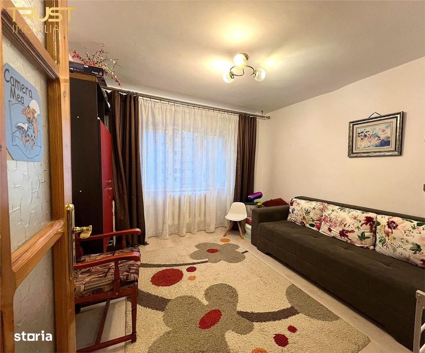 Ap 4 camere l 2 bai l 2 balcoane l Etaj 3 din 4 — fotografia 2