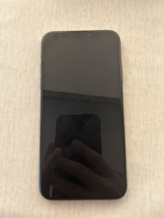 IPhone xs в плохом состоянии
