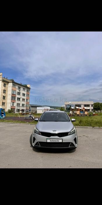 Машына. KIA RIO.