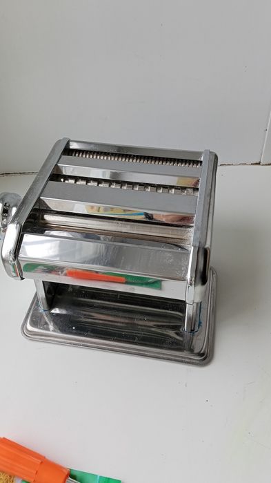 Продам лапшерезку