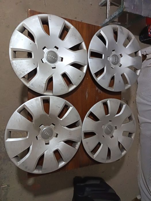 Capace Originale Nissan/Audi/Suzuki/Volvo pe 16 Inch!