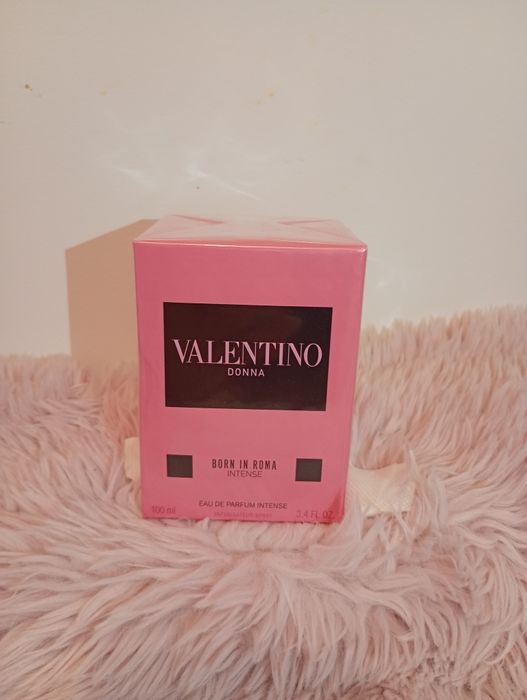 Valentino Donna Born In Roma Intense.