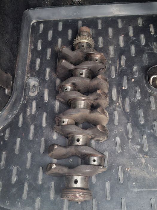 Каленвал 406 матору на газель