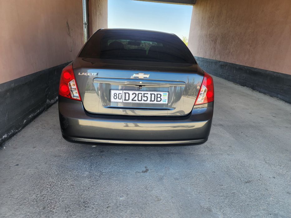 Jentra 3 pozitsiya avtomat sotiladi