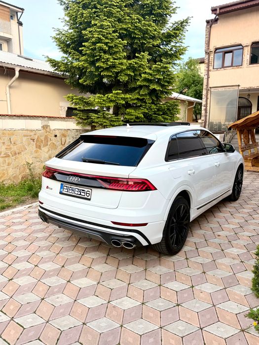 Audi SQ8 2020 4.0TDI HYB 435cp 86.000km