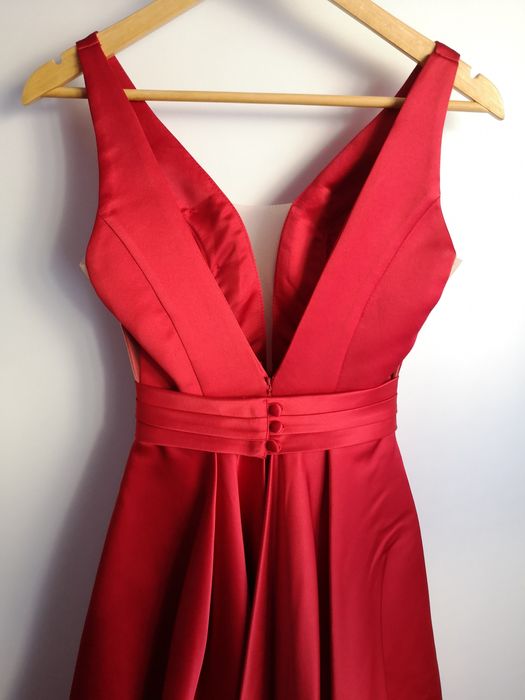 Официална рокля от сатен