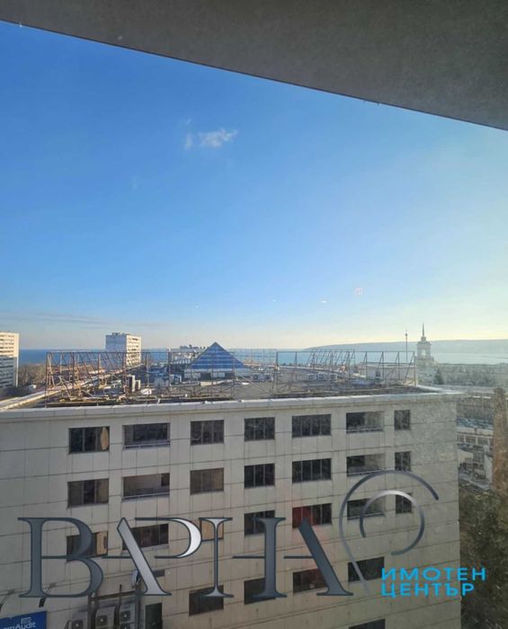 Дава се под наем Двустаен апартамент в Варна, Център - 65 кв.м за 797.64 € - Снимка #11