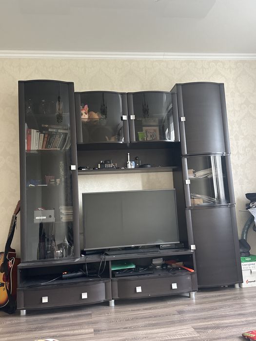 продам шкаф для телевизора!