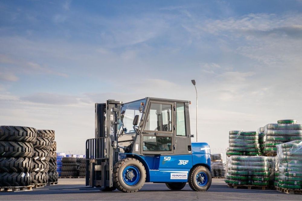 Вилочный погрузчик 5тонн