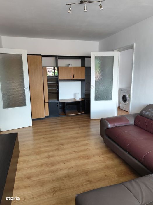 Apartament cu 2 camere, balcon și lift