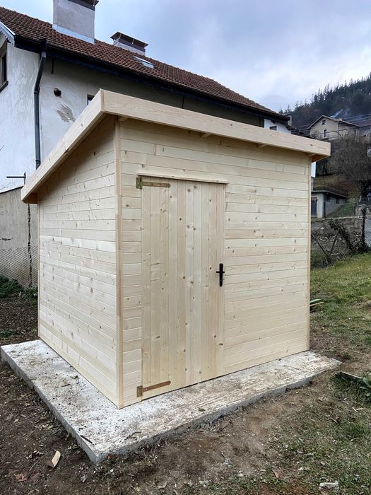 Градинска къща, къща за инструменти, барака за инструменти