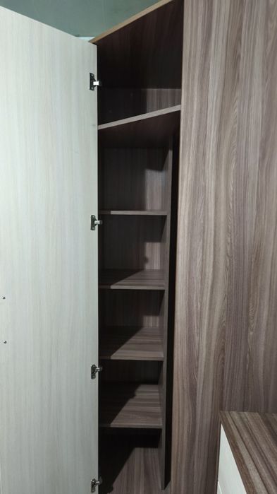 Шкаф угловой, удобный