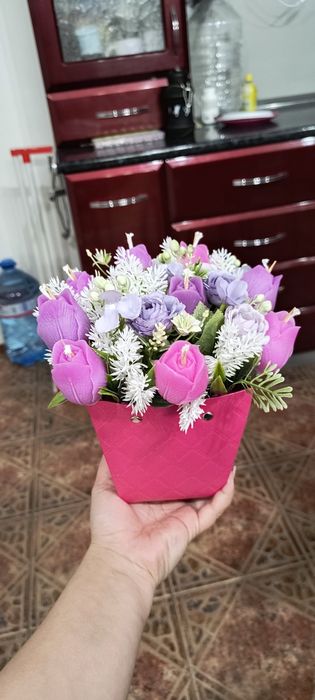 Ръчно изработени букети от свещи