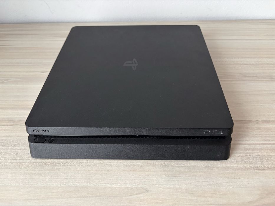 playstation 4 slim