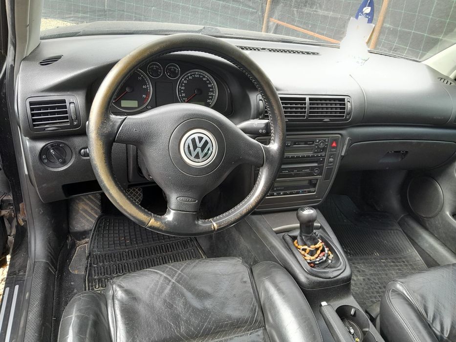 Vând Volkswagen Passat b5.5