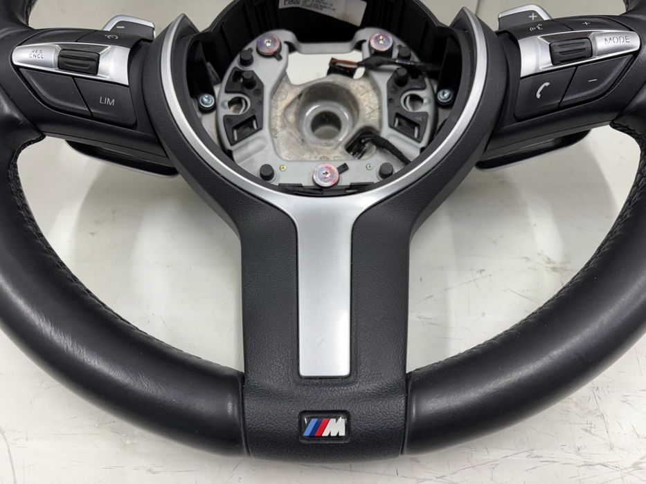 Кожен М спортен волан БМВ Ф45 Ф46 Х1 Ф48 Х2 Ф39 с пера