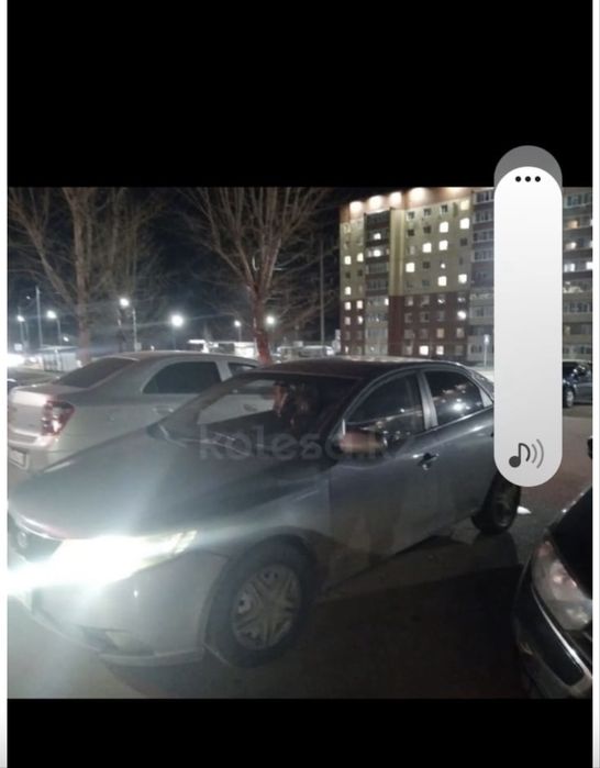 Срочно продам Kia Serato