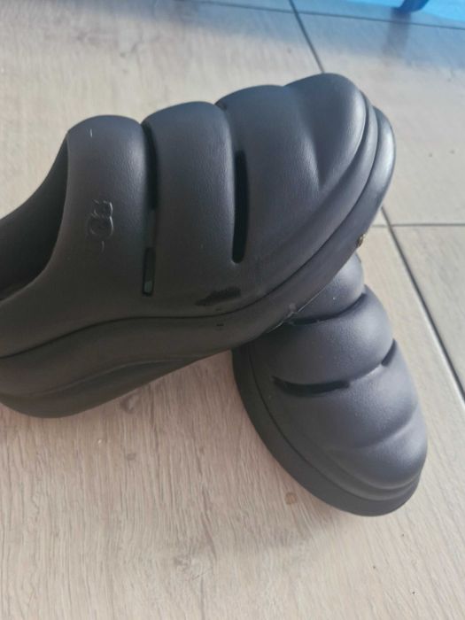 Papuci dama Ugg negri