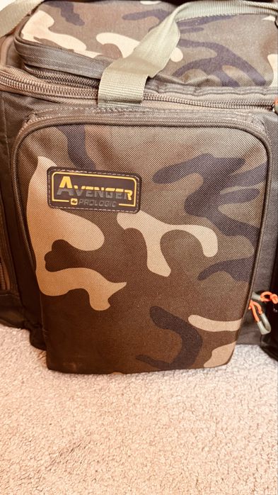 Geanta pescuit Prologic Avenger Carryall L
