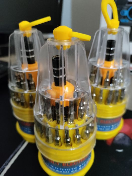 Набор отвёрток 31 в 1