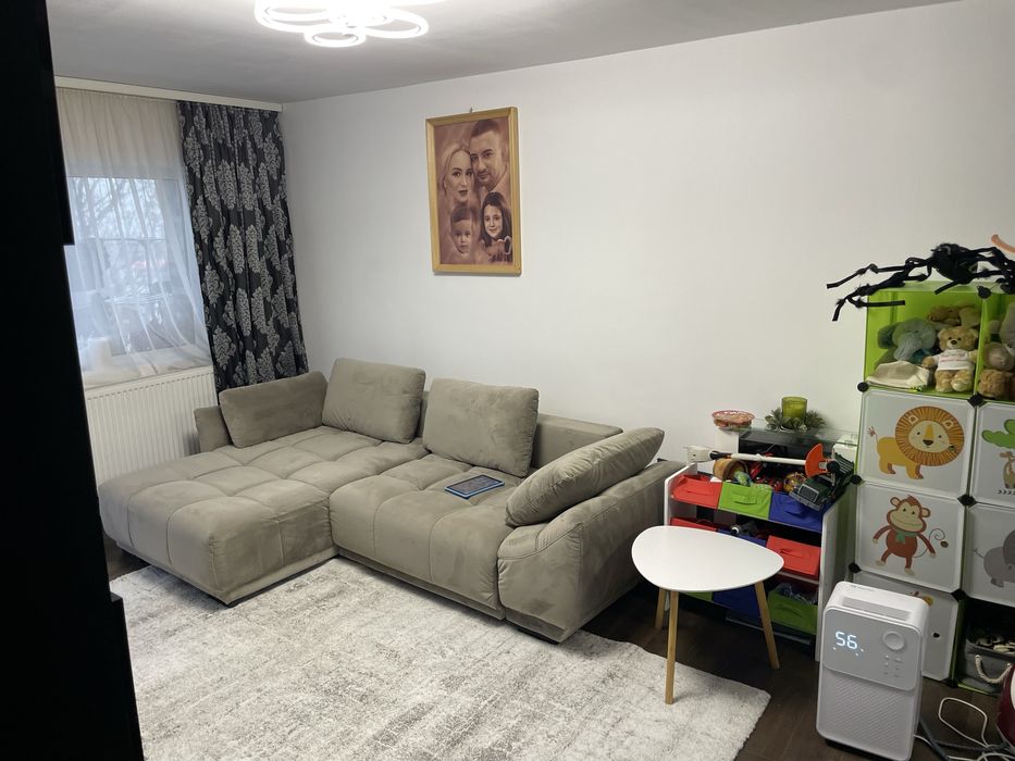 Vand apartament 2 camere decomandat
