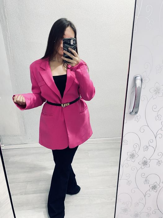 Размер 44/46 матиралы жаксы калаган жерынызге киып баруга болады ……….)