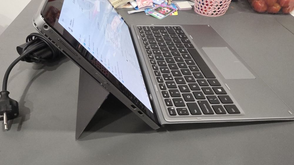 DELL Latitude 7200 2-in-1 i7