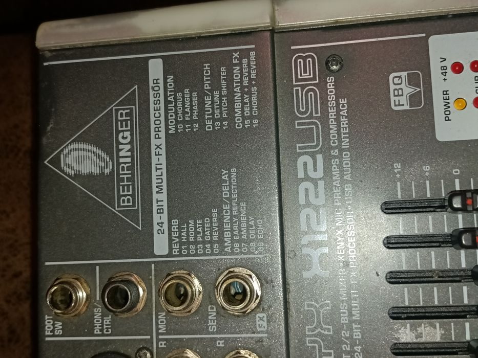 Продам усилитель (пульт)