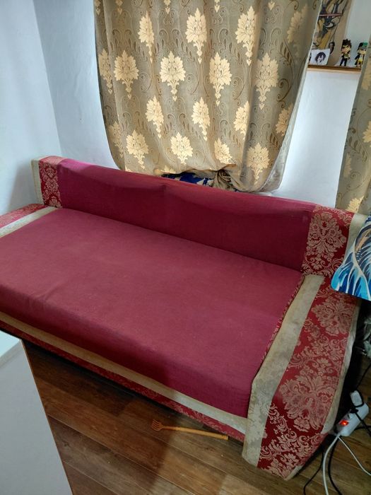 Продам диван книжка