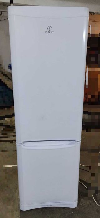 Продам холодильник INDESIT
