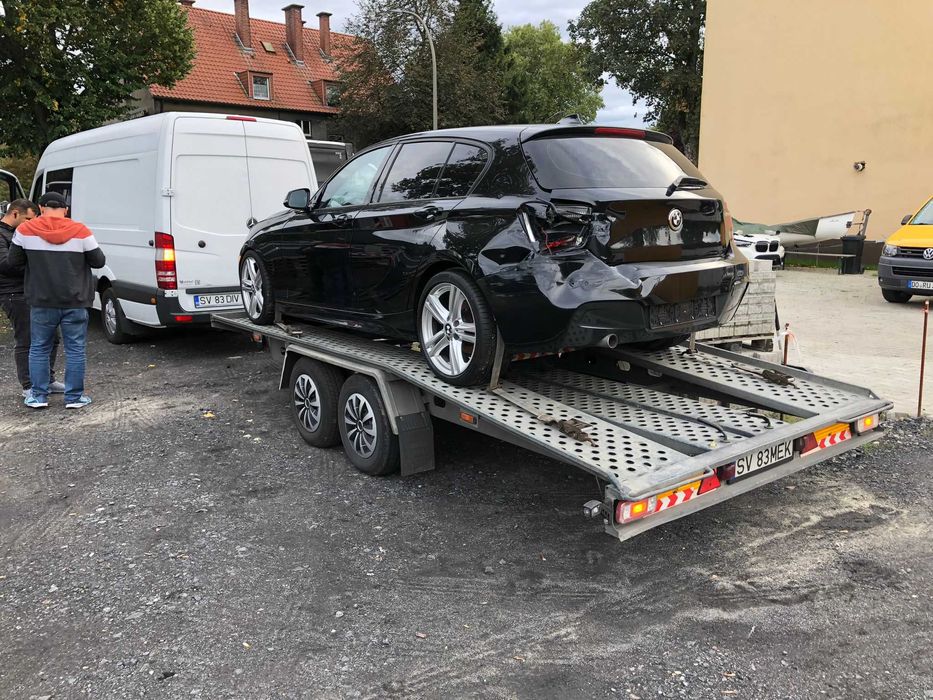 BMW Seria 1 118D M packet Automat Xenon Trapa PDC HarmanK NBT AVARIAT