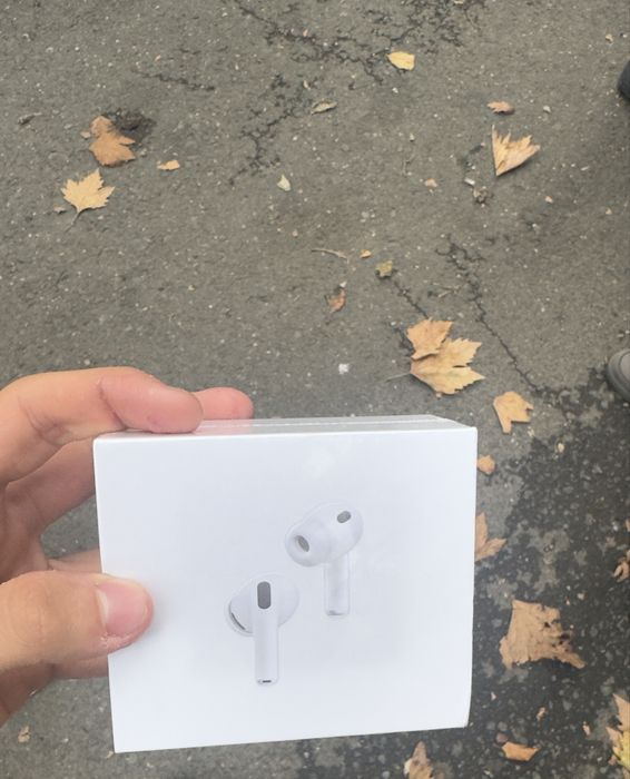 Чисто нови AirPods Pro 3