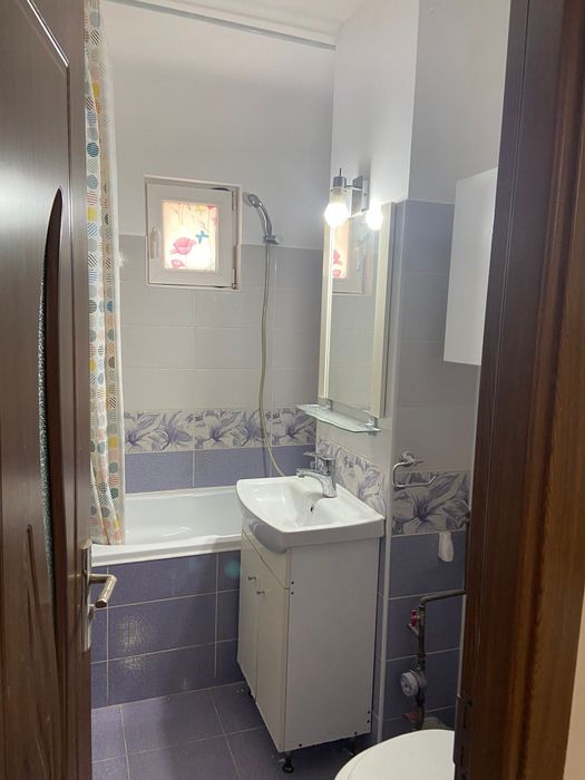 Vand garsoniera 43 mp confort 1