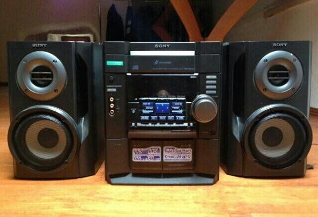 Музыкальный центр