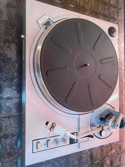 Руски грамофон Арктур 006. Само за ценители!