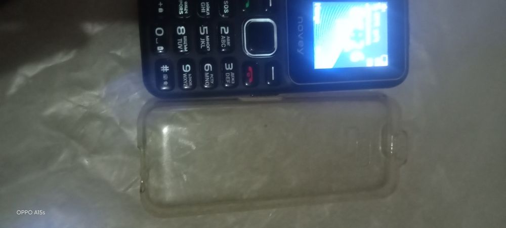 Novey sotiladi zor ishlaydi 100mingga beraman