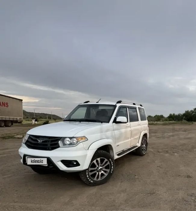 Продам УАЗ Patriot, 2015 года