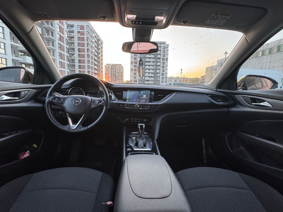 Opel Insignia / 2018 / automat / 1.6 diesel